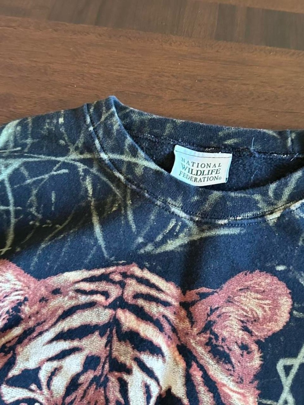 Vintage Tiger AOP Wildlife Sweatshirt Black Brown Women’s Medium - Picture 2 of 6